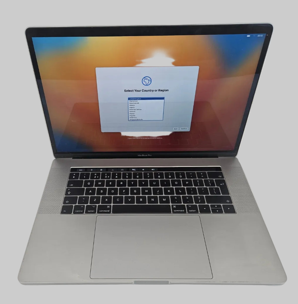 Apple MacBook Pro 15" 2017 Core i7 2.9GHz 16GB RAM 512GB SSD Ventura Grade C